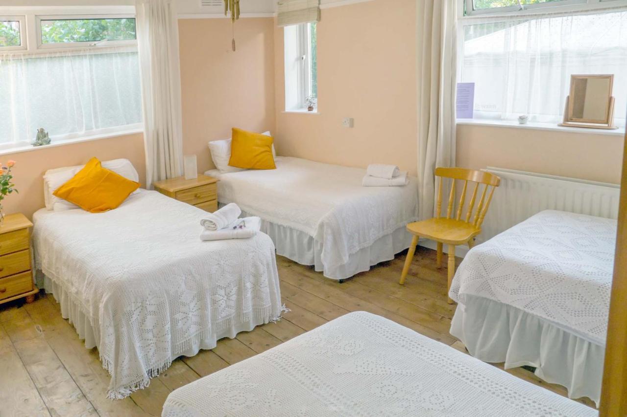 Healing Waters Sanctuary For Exclusive Private Hire And Self Catering Board, Vegetarian, Alcohol & Wifi Free Retreat In Glastonbury Kültér fotó
